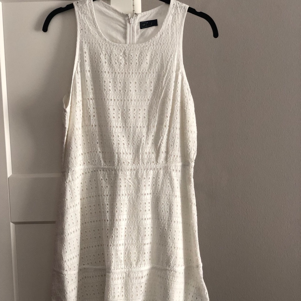 Gap white eyelet dress- hits at knee